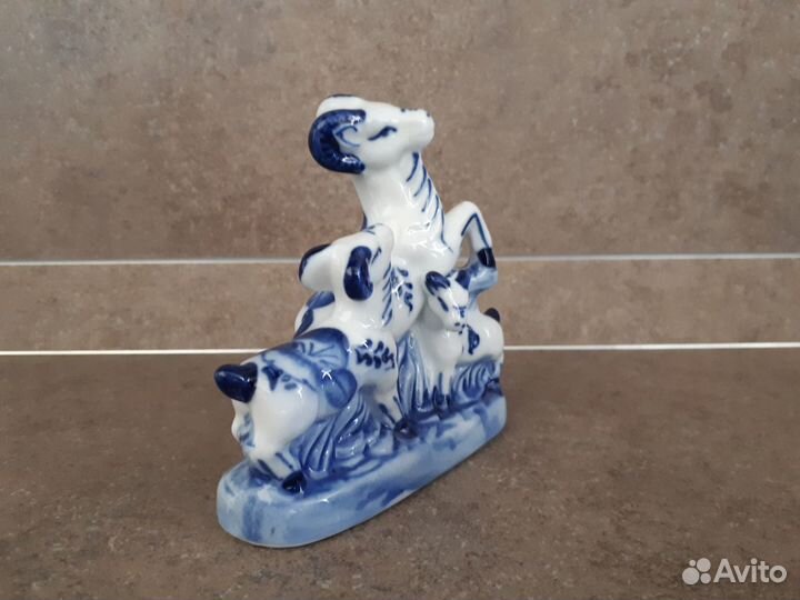 Статуэтки Барашки, Свинка