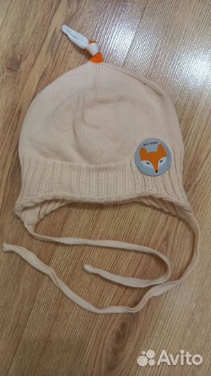 Шапка демисезонная 46-48 для девочки