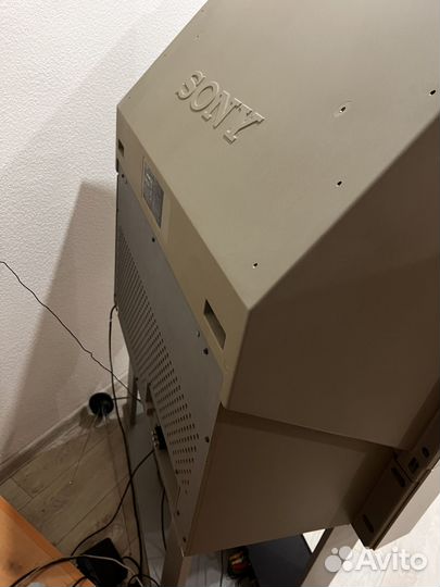 Продаю телевизор sony