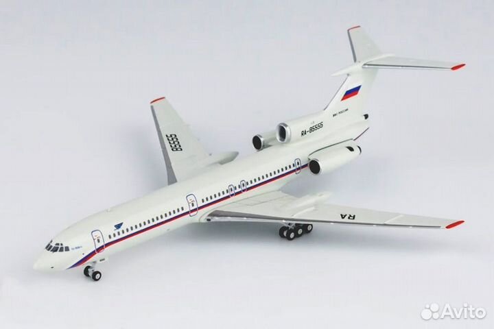 Модель самолета 1/400 Туполев Ту-154Б-2