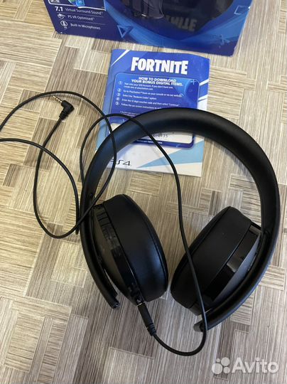 Наушники PS4 gold