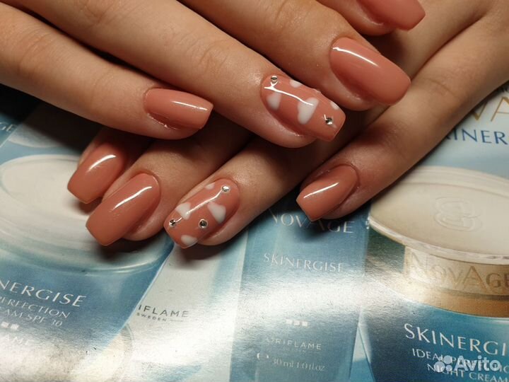 Маникюр, педикюр