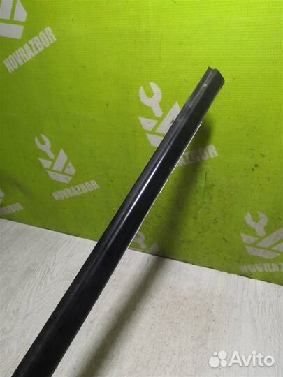 Уплотнитель стекла двери Киа рио 1