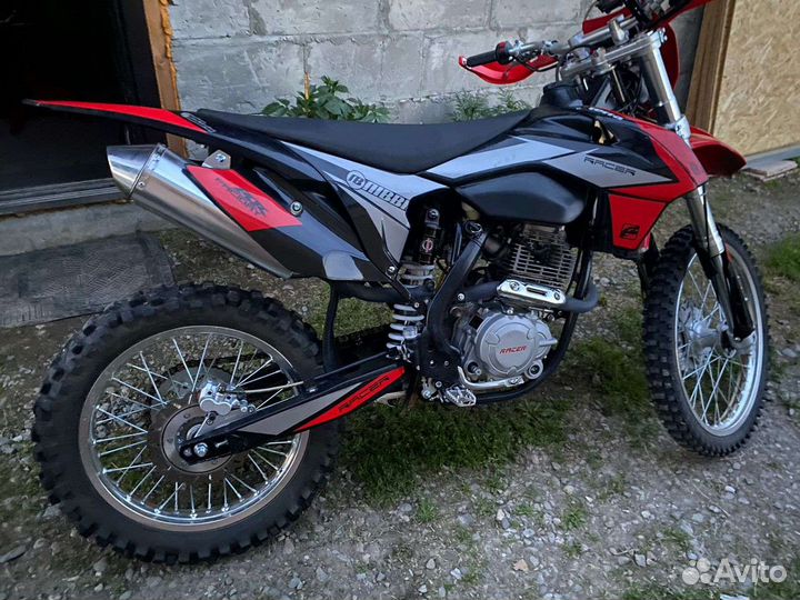 Продам мотоцикл Racer x1