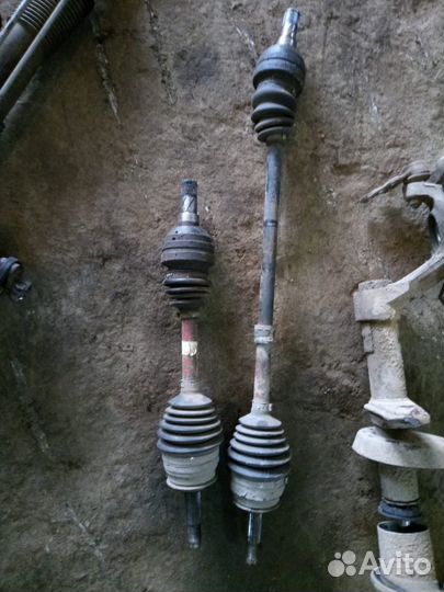 Привод левый Дэу нексия 8кл