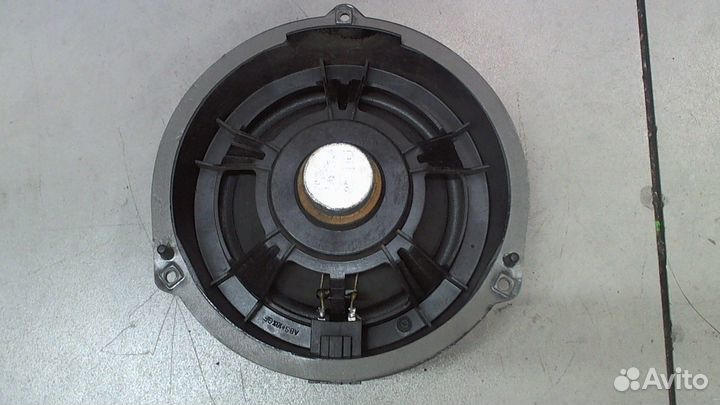 Динамик Audi Q3, 2012