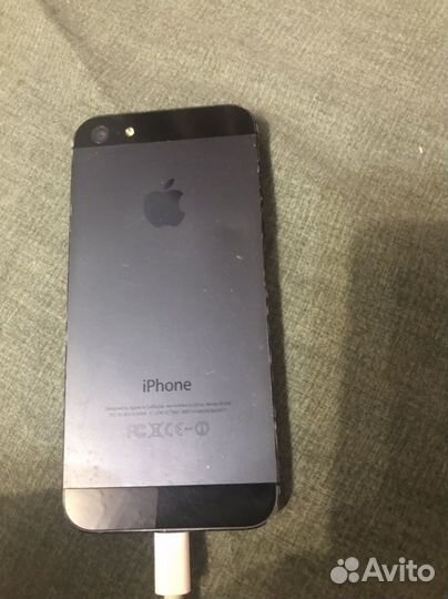 Телефон iPhone 5