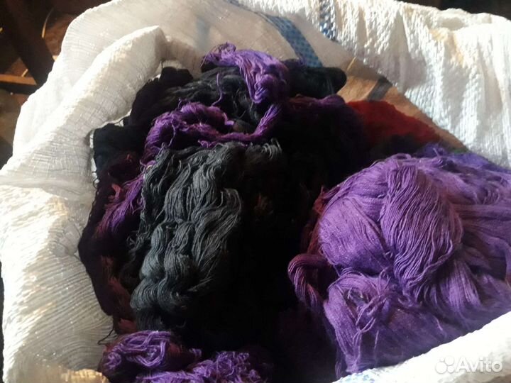 Мешок ниток для рукоделия