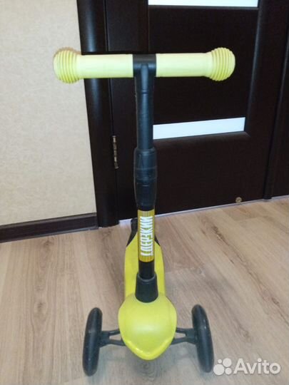 Самокат детский трехколесный со светящимися