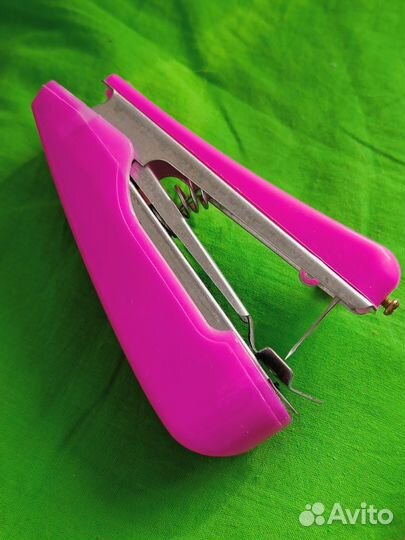 Швейная машинка ручная новая