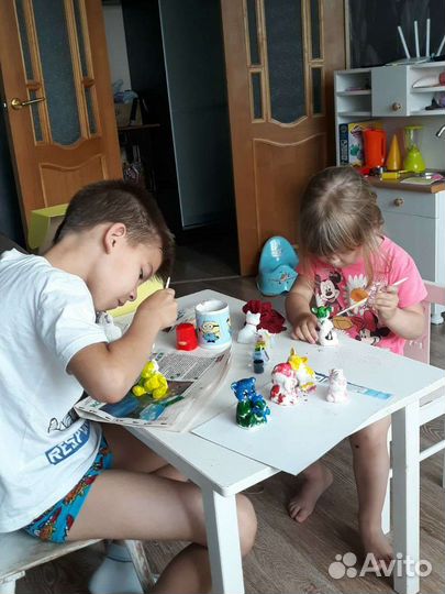 Подарочный набор с гипсовыми фигурками для детей