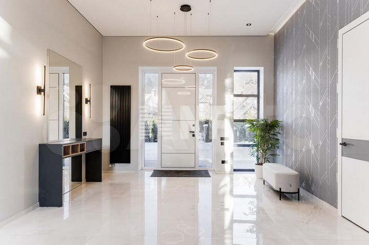 Дом 800 м² на участке 32,2 сот.