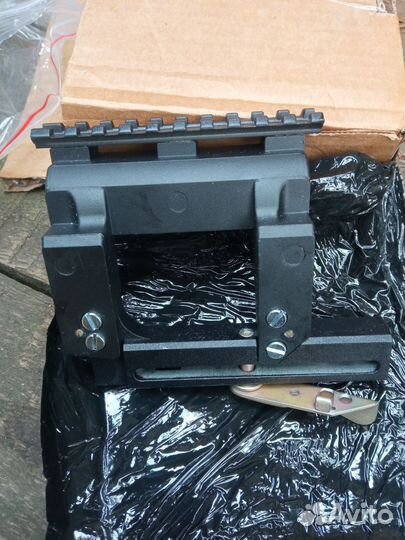 Боковой кронштейн