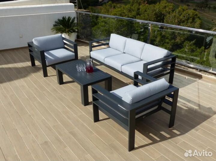 Уличный диван от производителя