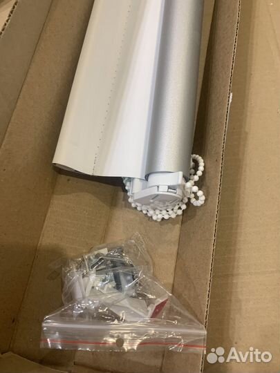 Рулонная штора блэкаут mrolls D1silver 175х40см