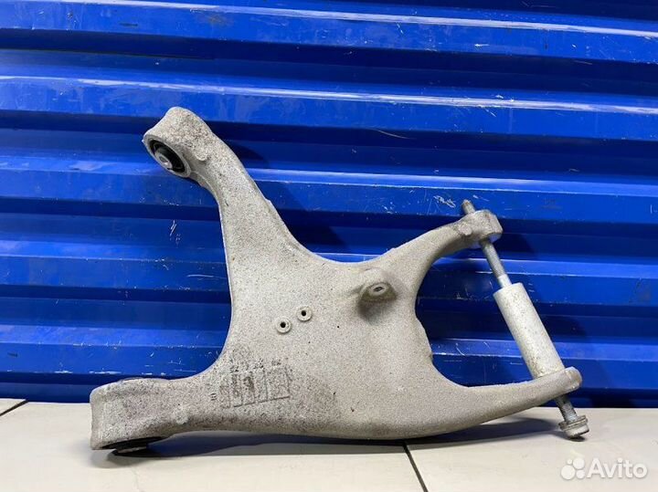 Рычаг нижний задний правый Audi A4 B8 1.8 CDH 2010