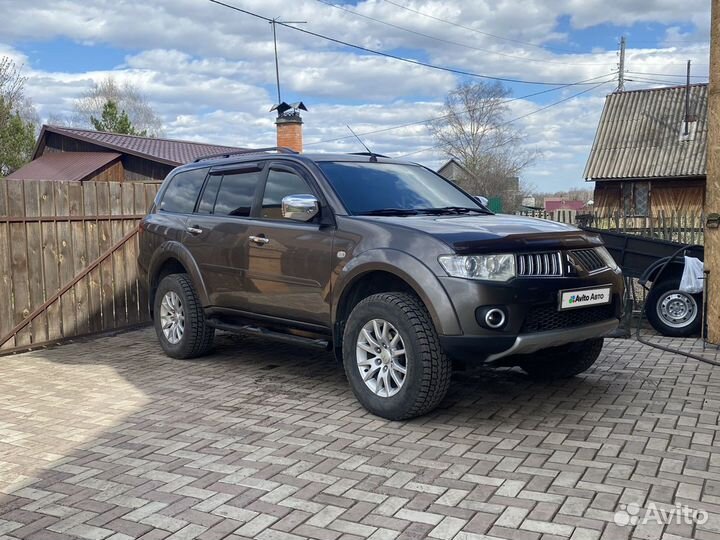 Mitsubishi Pajero Sport 2.5 AT, 2012, 221 000 км