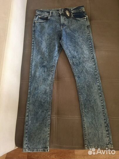 Джинсы новые