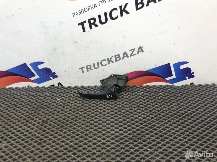 0007250107 Ручка двери внутренняя правая