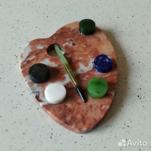 Палитра. Родонит, нефрит, лазурит