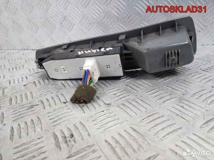 Блок кнопок стеклоподъёмника Chevrolet Lacetti