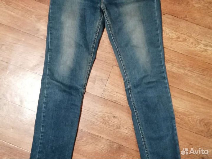 Джинсы женские levis