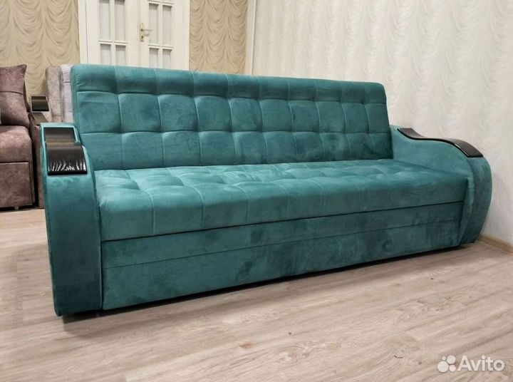 Прямой диван в наличии