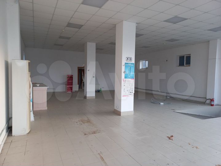 Продам торговое помещение, 196 м²