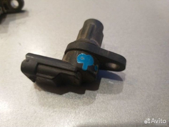 Датчик положения распредвала