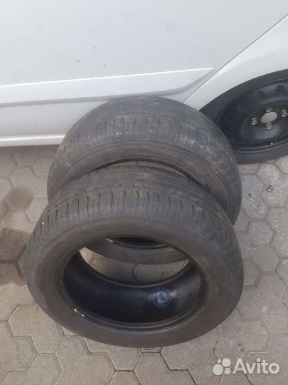 2 колеса на литых и 2 колеса на Ваз комплект