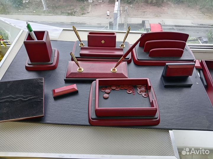 Настольный набор в кабинет руководителя