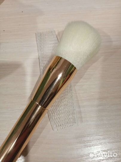 Кисти для макияжа