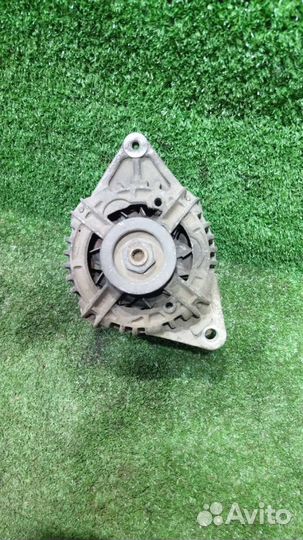 Генератор Carisma (95-03) б\у (арт. MD353869)