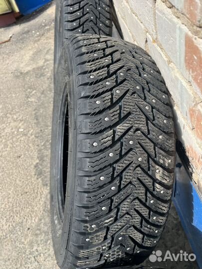 Nokian Tyres Nordman 8 SUV 215/70 R16