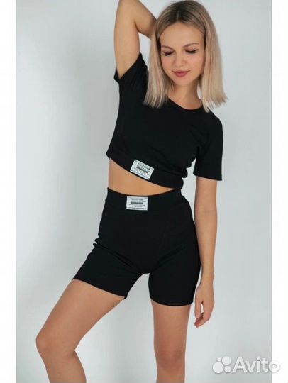 Спортивный костюм женский