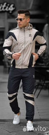 Спортивный костюм Adidas - штаны+ветровка