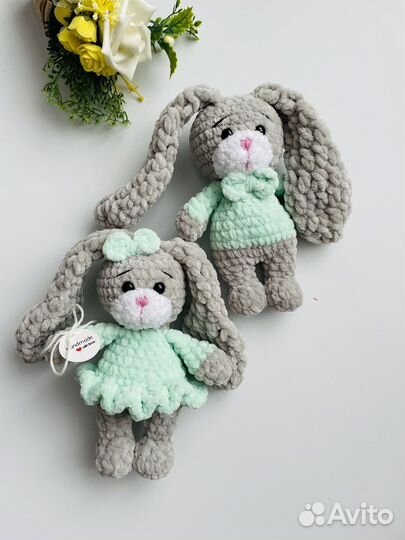 Вязаный плюшевый зайка, вязаная игрушка заяц