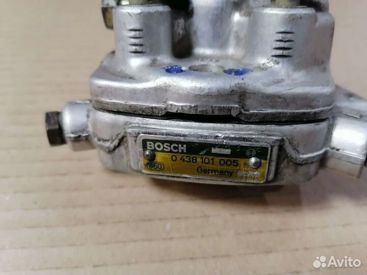 Дозатор-распределитель топлива KE-Jetronik,Audi 80