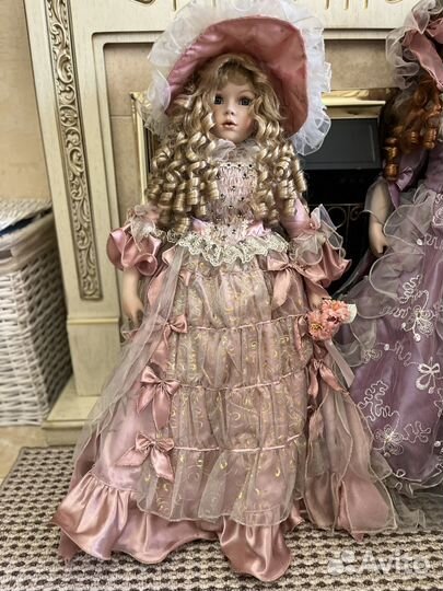 Кукла фарфоровая большая