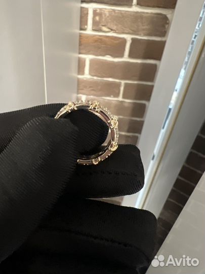 Золотое кольцо tiffany с бриллиантами