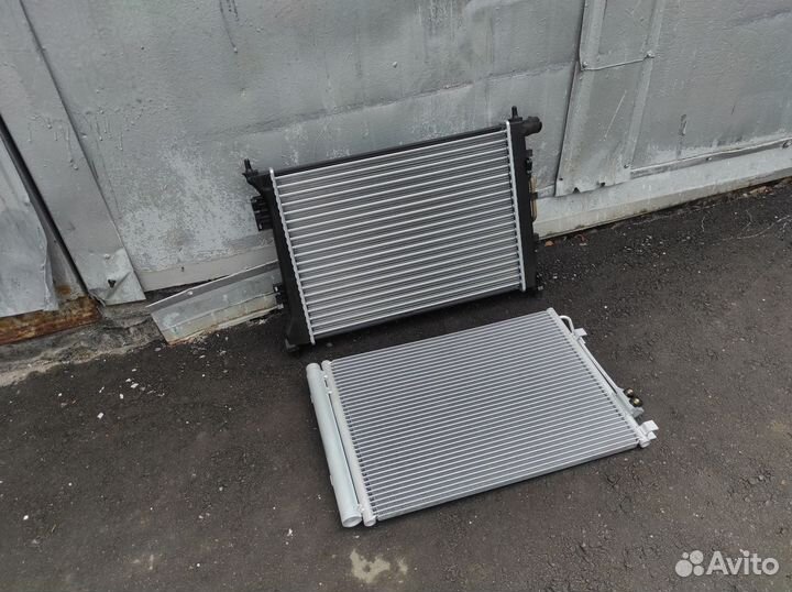 Радиатор основной и кондиционера на Ford Focus 3