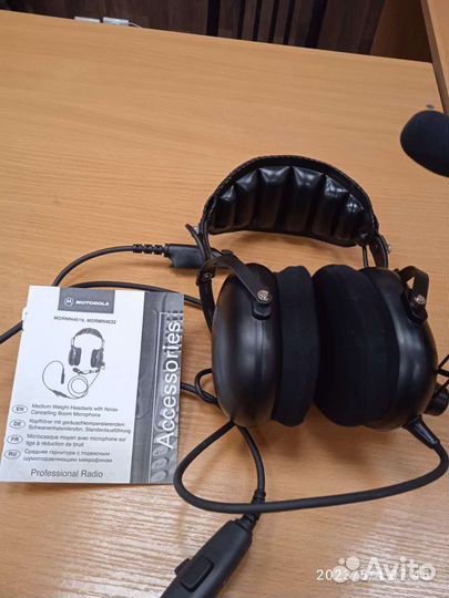 Наушники с микрофоном Motorola