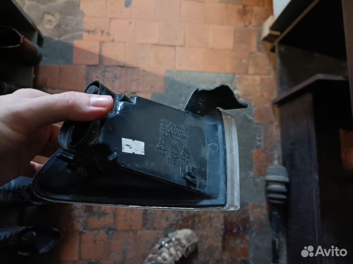 Фара правая поворотник Mitsubishi Galant Галант