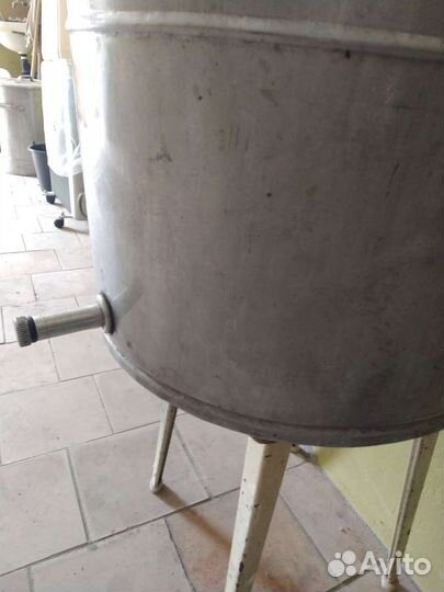 Бочка из пищевой нержавейки с краном