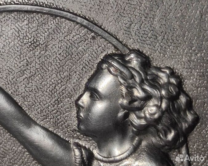 Портсигар Гимнастка с обручем. СССР