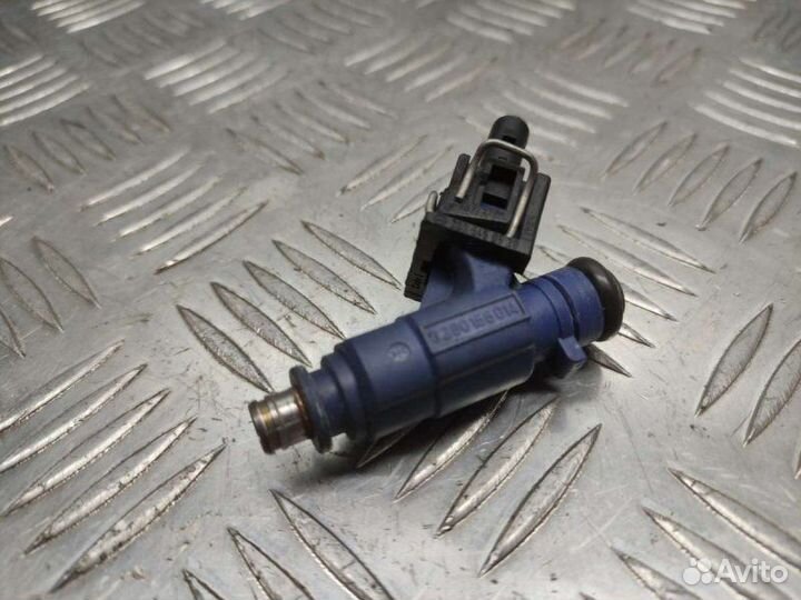 Форсунка Mercedes C W203 2.6 2002