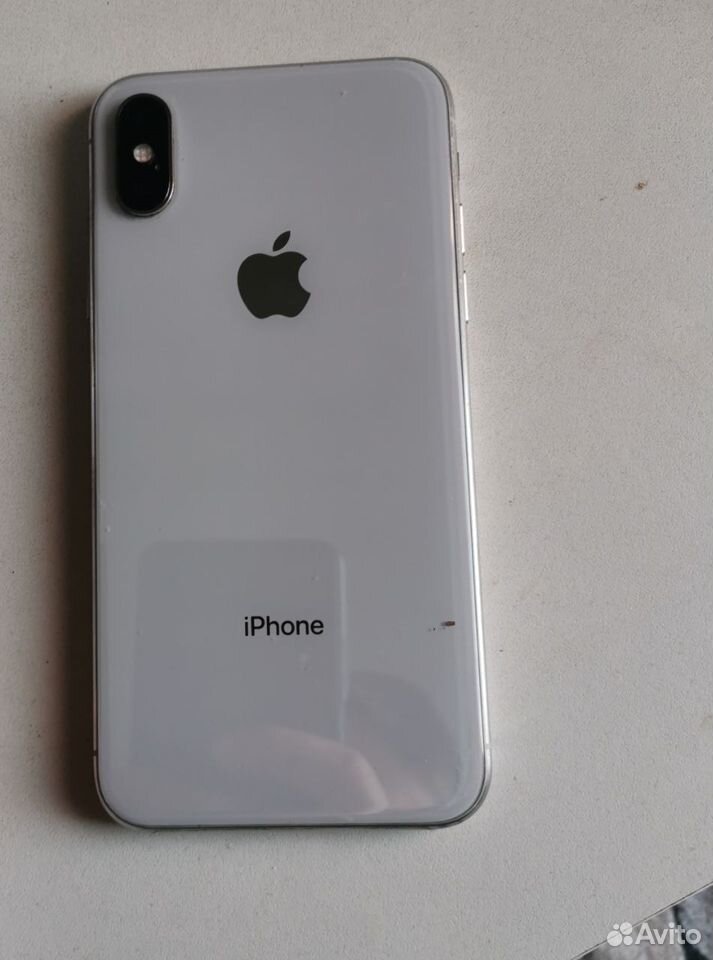 iPhone X, 64 ГБ