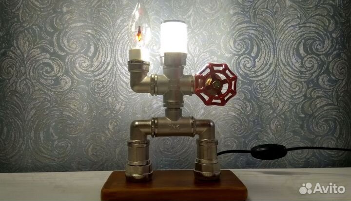 Светильник настольный 
