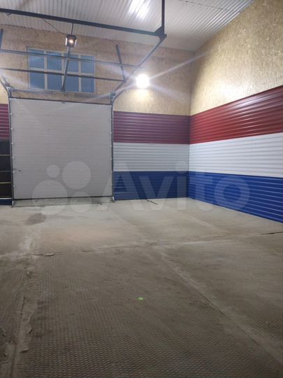 Гараж, > 30 м²