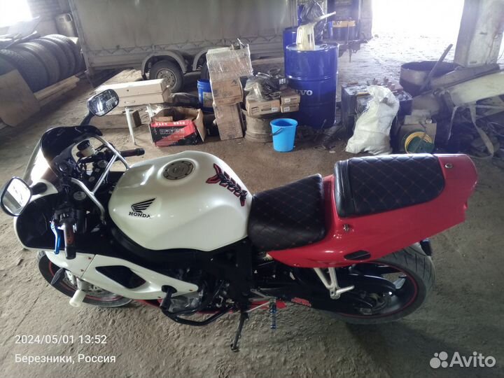 Продам Хонду сбр900рр
